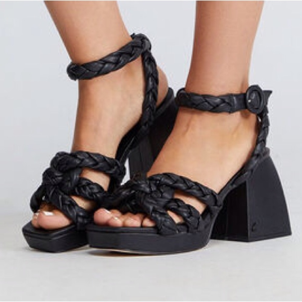 Circus By Sam Edelman Women 7.5M Faux Leather Mable Braided Block Heel Sandal